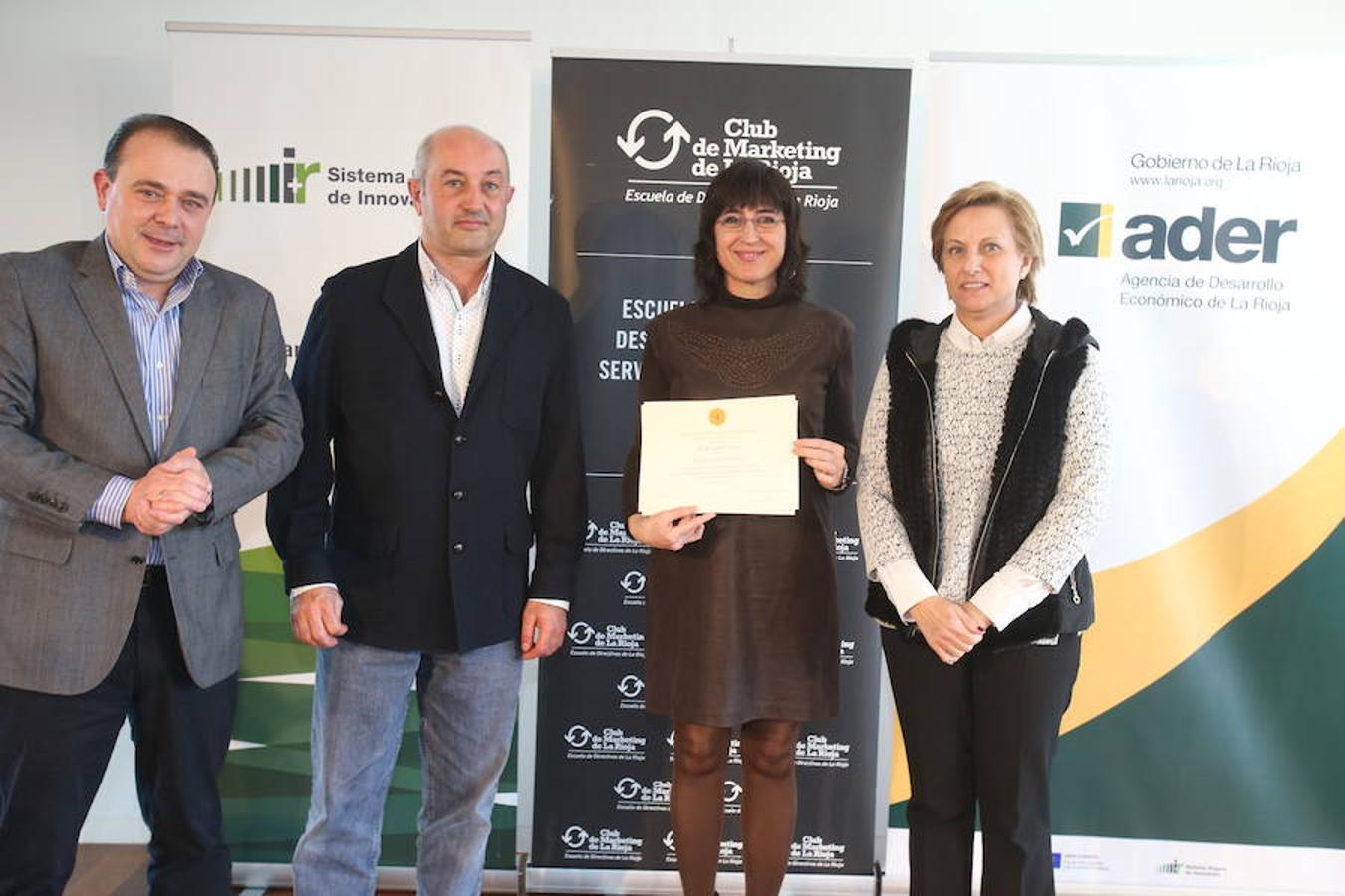 Diplomas como epílogo del curso de directivos