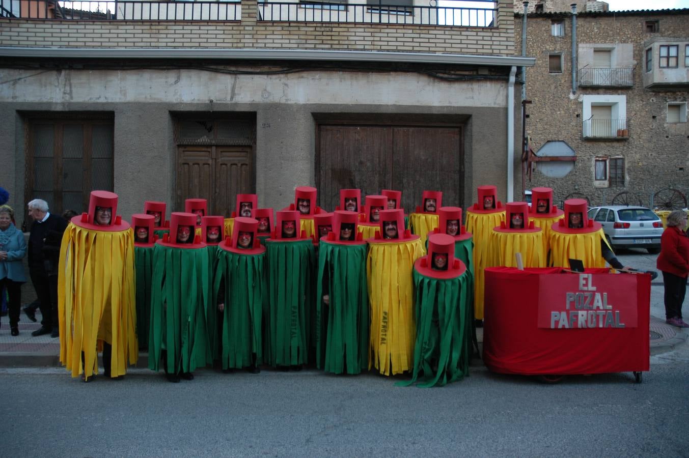 Cervera se pone la máscara