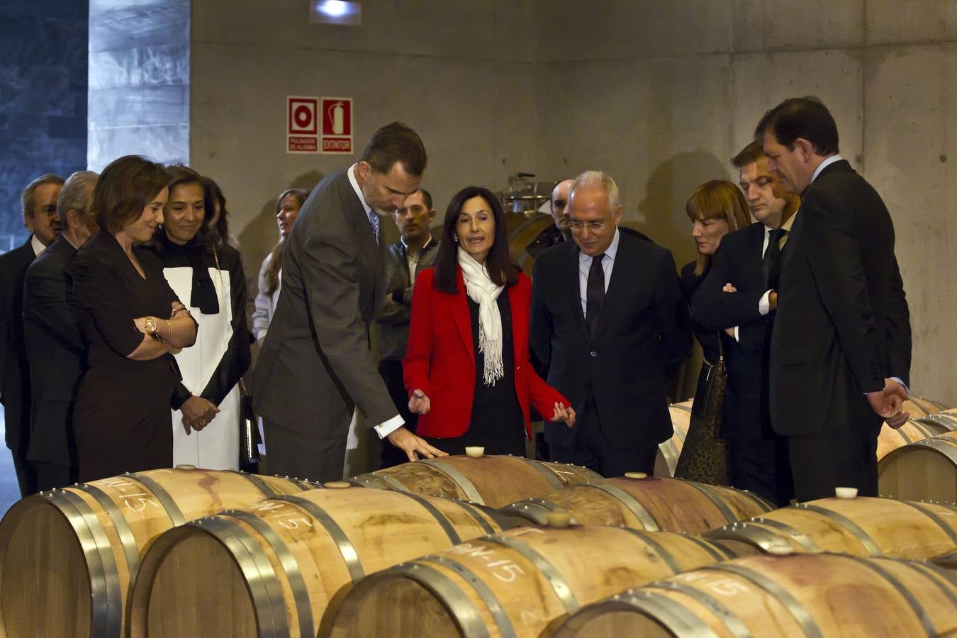 Felipe VI brinda con Rioja por la investigación y la enología