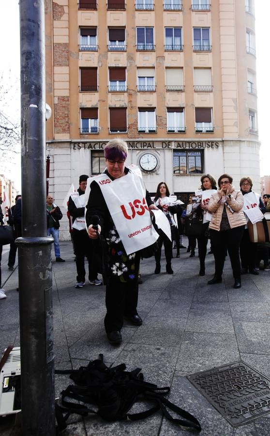 Concentración de USO en la estación de autobuses de Logroño