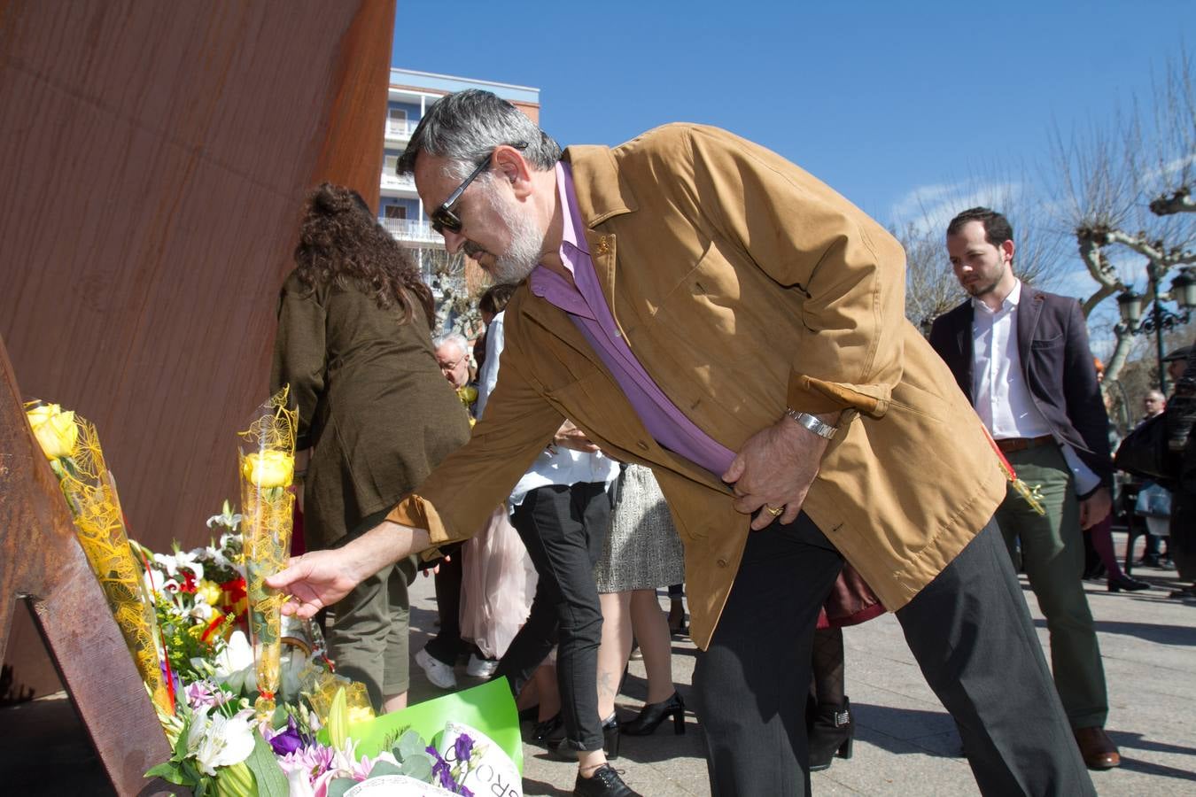 Homenaje en Logroñoa las víctimas del terrosimo