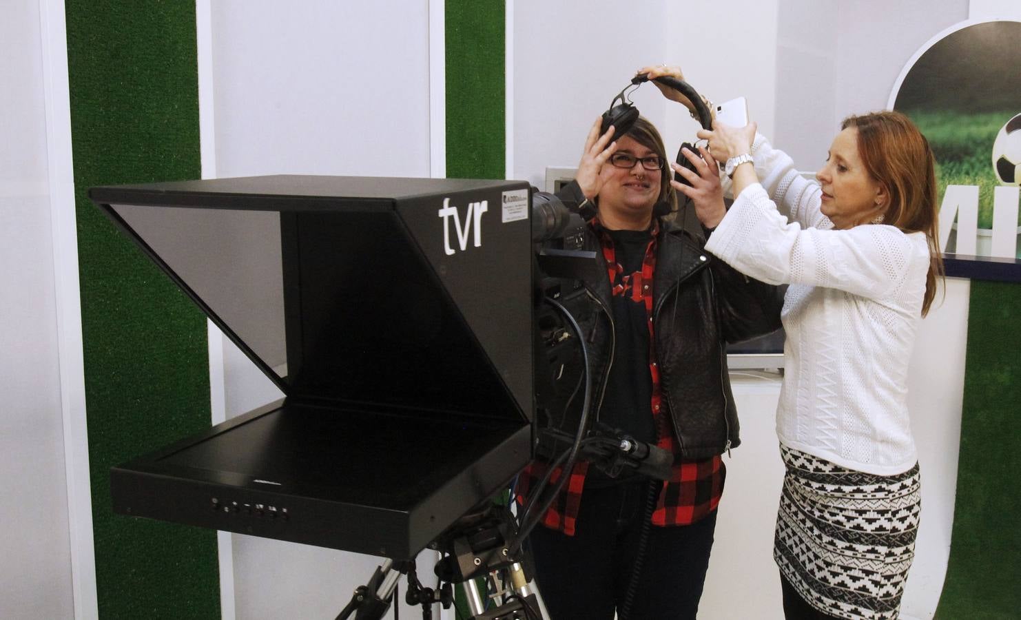 Alumnos del IES Comercio visitan la multimedia de Diario LA RIOJA