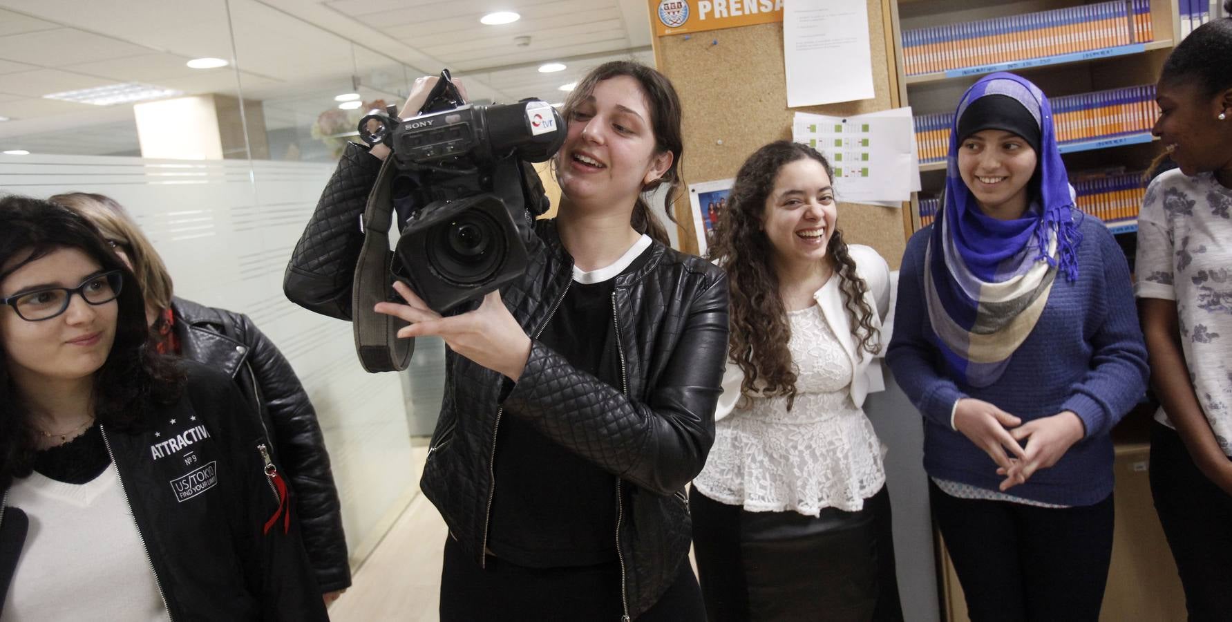 Alumnos del IES Comercio visitan la multimedia de Diario LA RIOJA