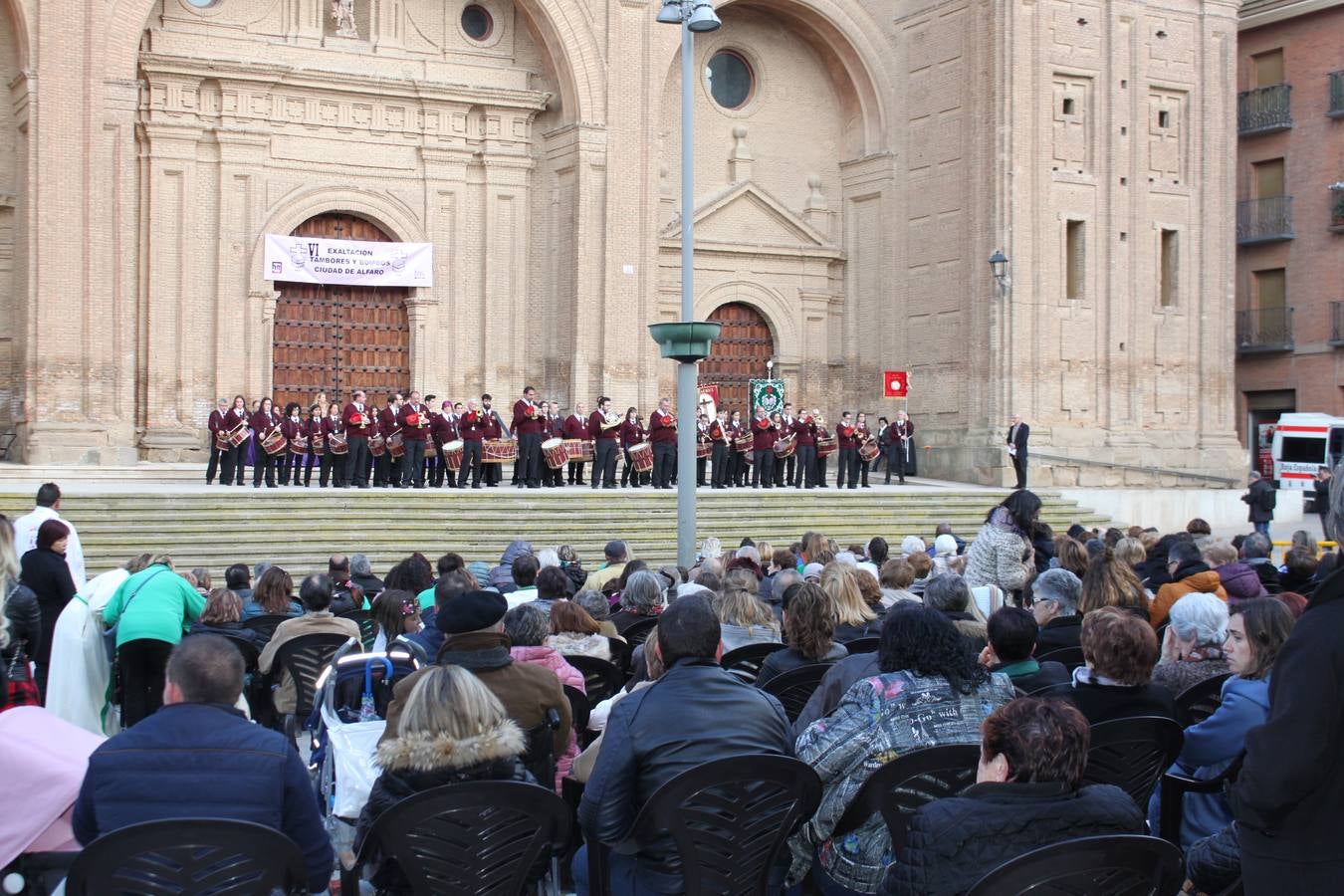 Los bombos atraen la Semana Santa en Arnedo