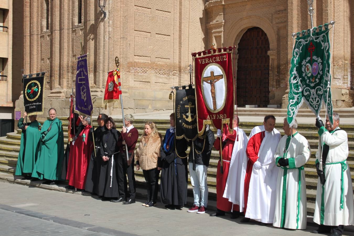 Los bombos atraen la Semana Santa en Arnedo