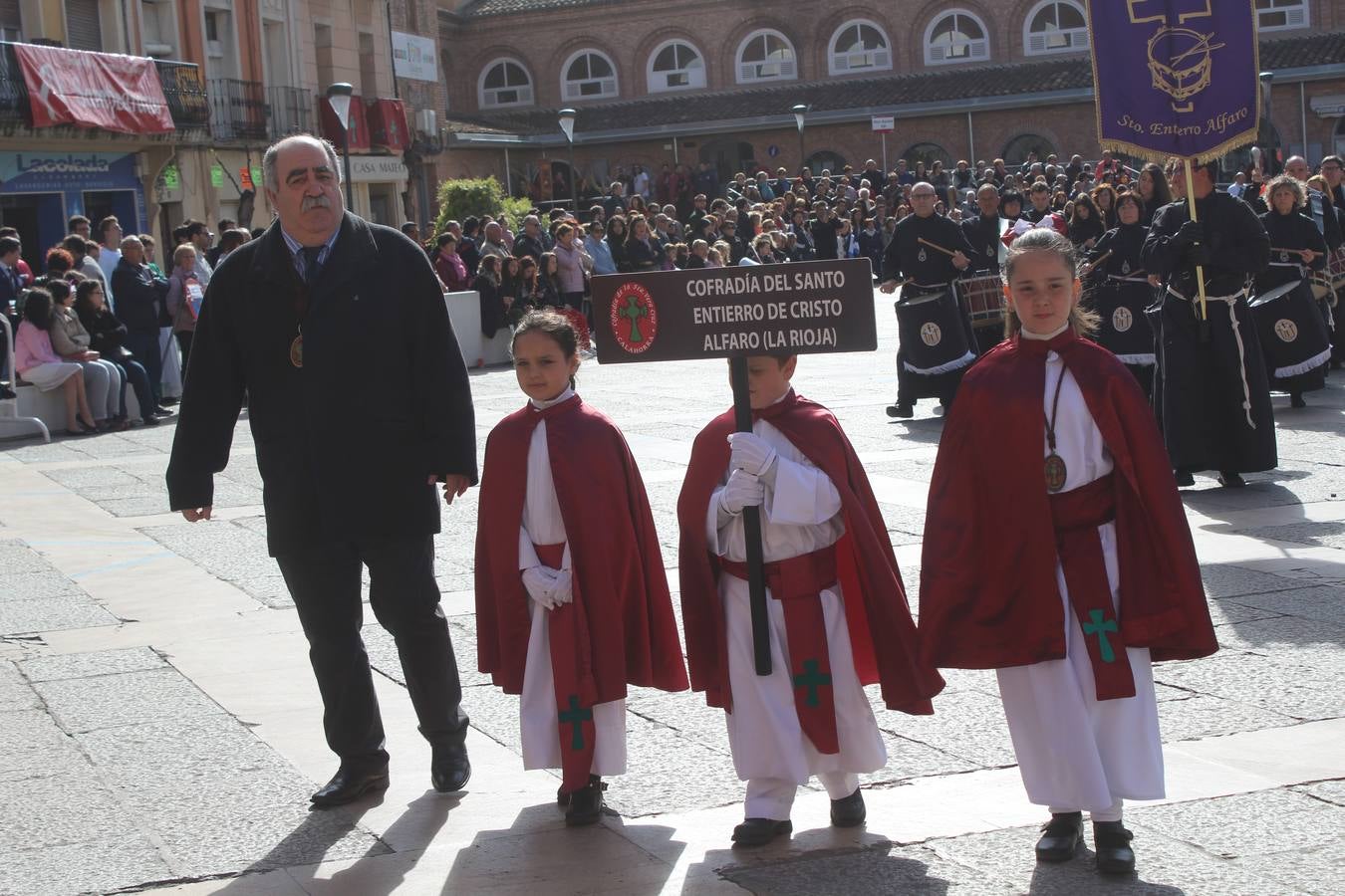 Exaltación de tambores y cornetas