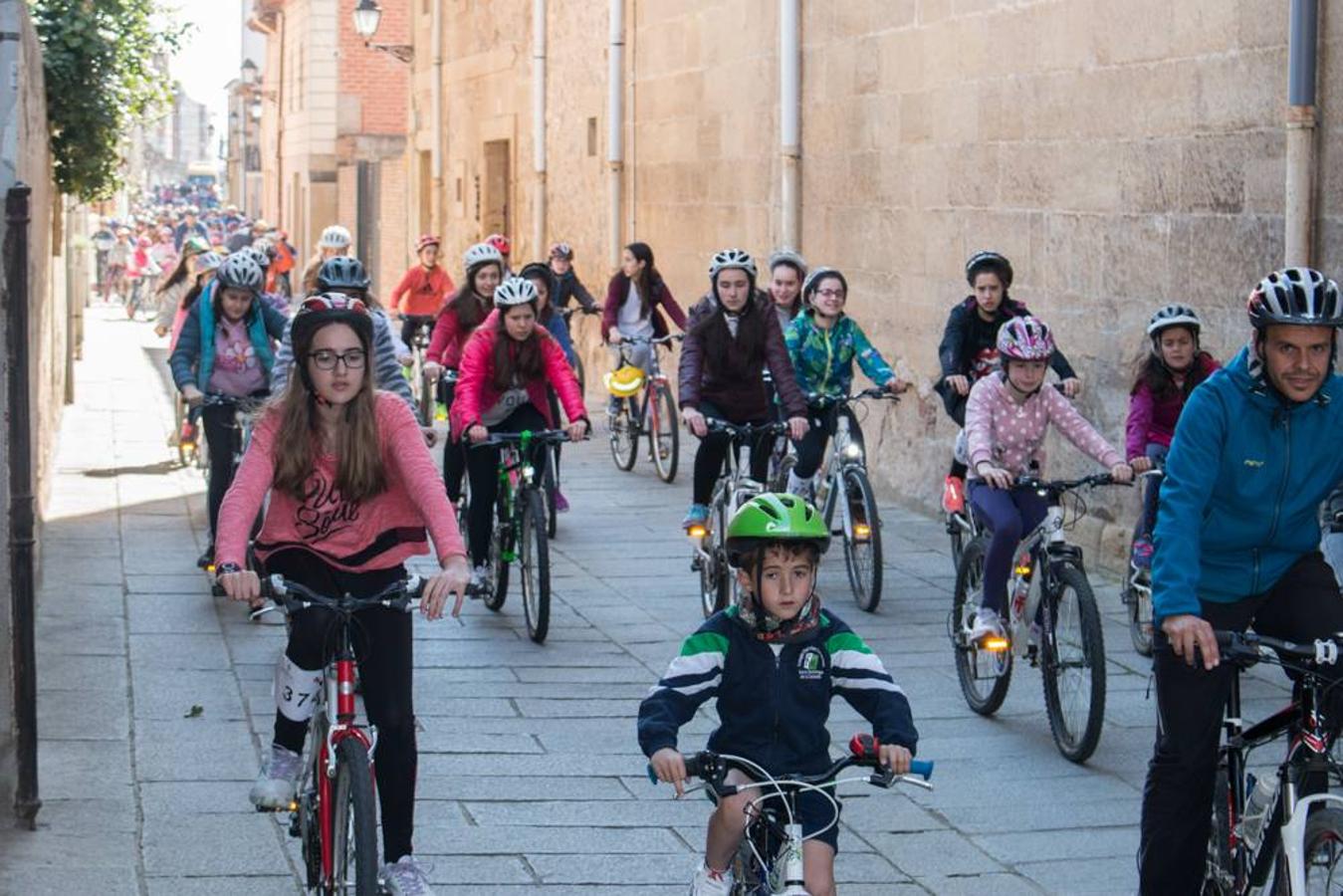 IV Marcha solidaria a beneficio de la AECC