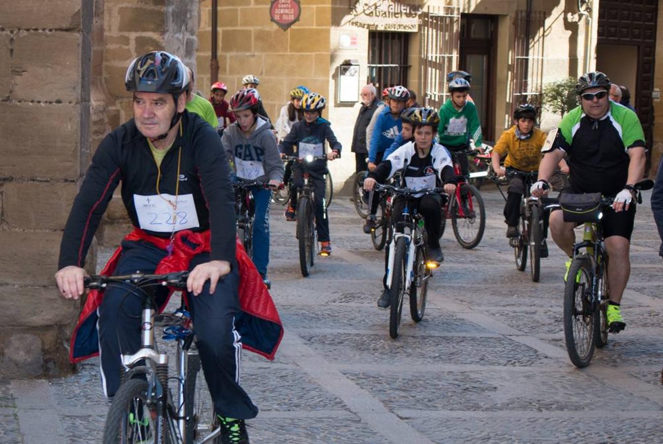 IV Marcha solidaria a beneficio de la AECC