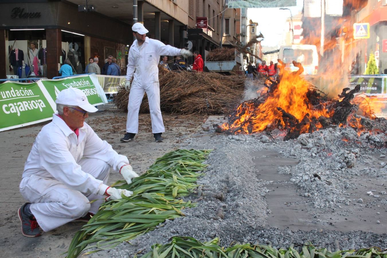 Arnedo celebra el día del ajo asado