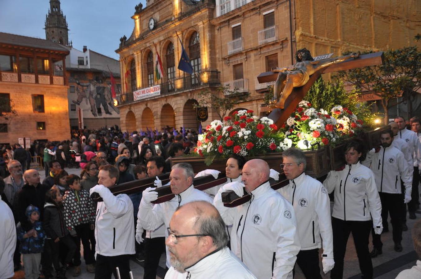Vía crucis y Santo Entierro en Haro
