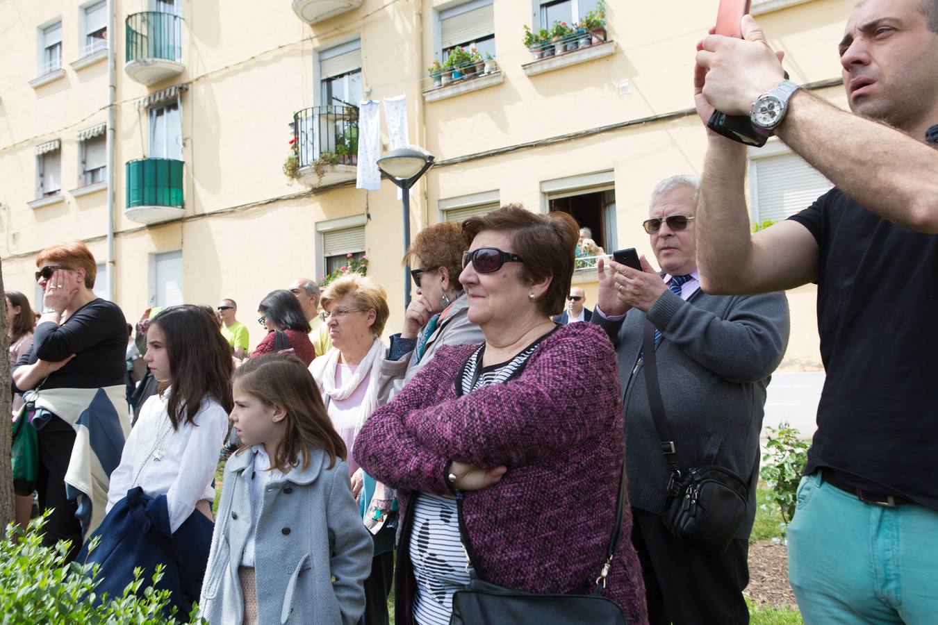 El paso del ‘Santo Cristo resucitado&#039; cierra la Semana Santa (II)