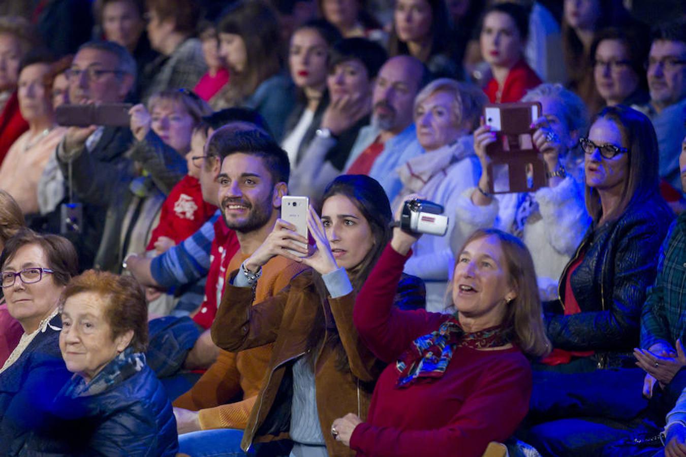 Desfile de moda con verduras (II)