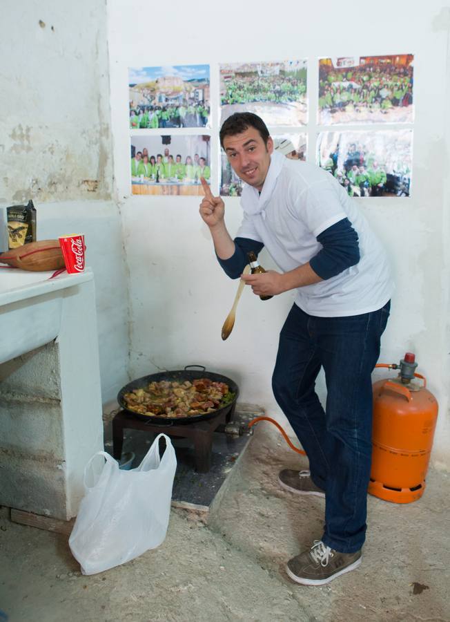 Concurso de paellas en las fiestas de Albedla