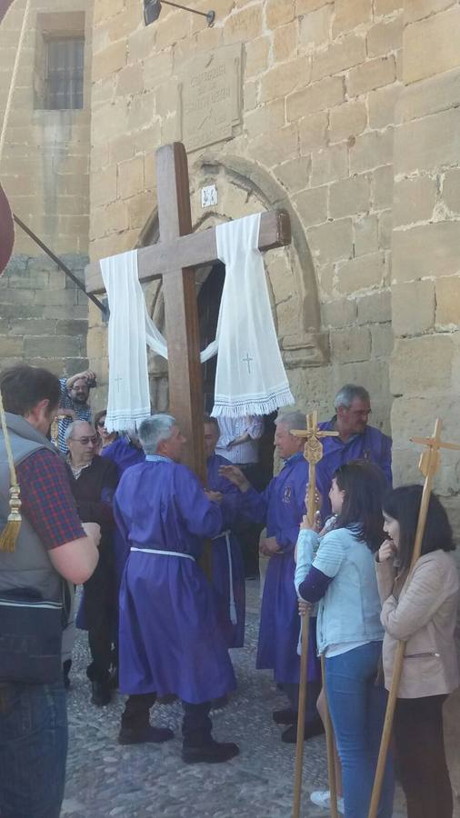 Los picaos cumplen penitencia en San Vicente en la Cruz de mayo