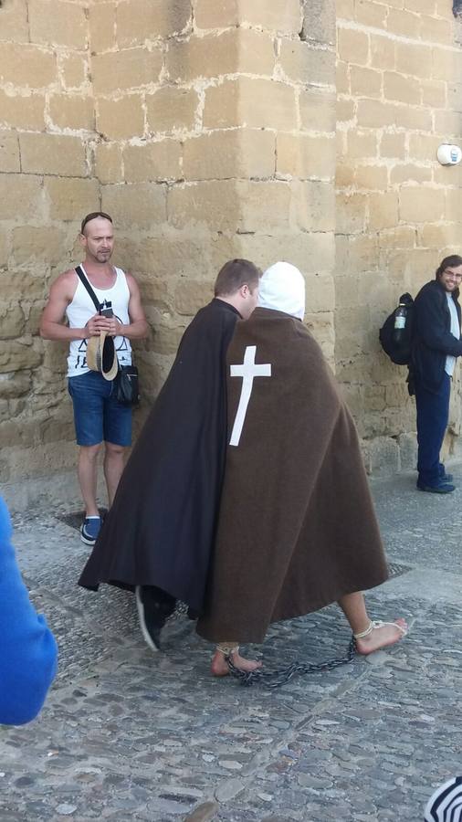 Los picaos cumplen penitencia en San Vicente en la Cruz de mayo
