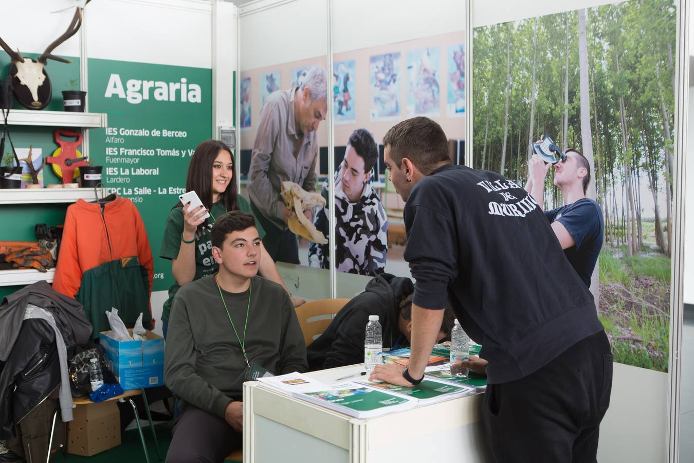 Segunda jornada de la Feria de Formación Profesional en Riojafórum