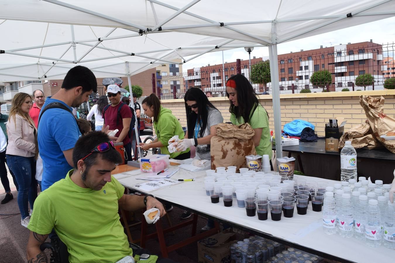 El barrio logroñés de Valdegastea está de fiesta