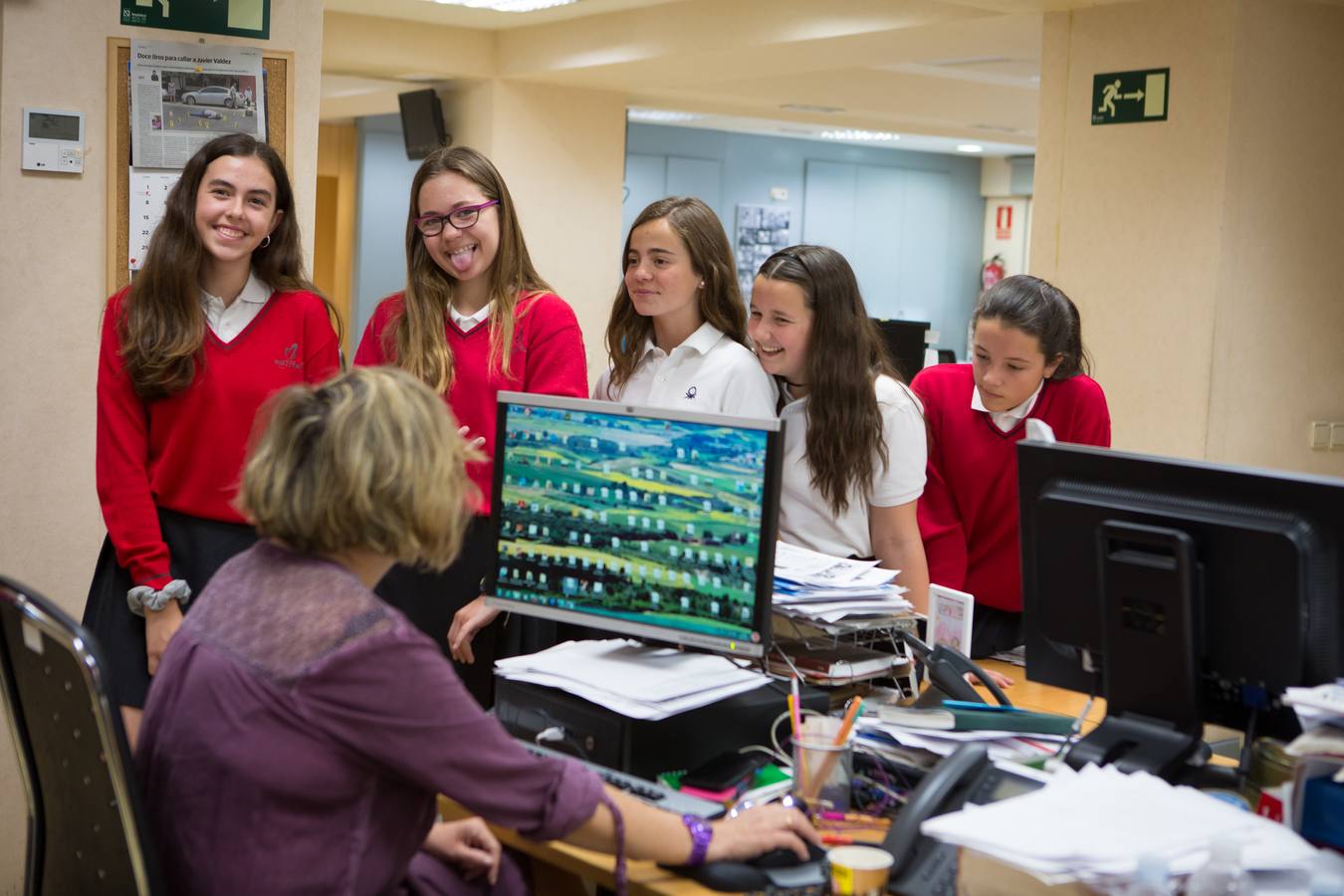 Los alumnos de 1º C de la ESO del colegio logroñés Maristas visitan la multimedia de Diario LA RIOJA