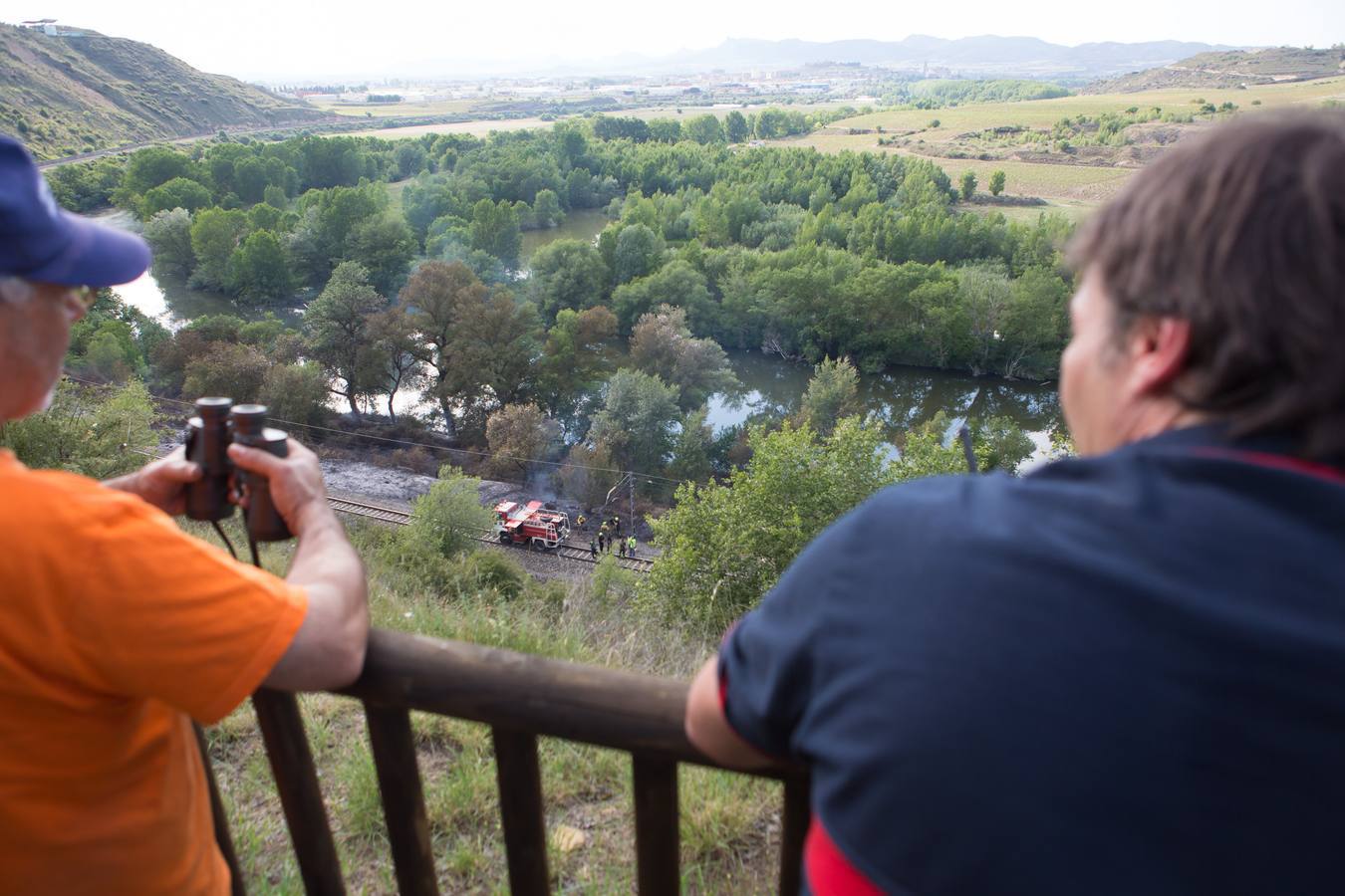 Una locomotora provoca un incendio en Gimileo