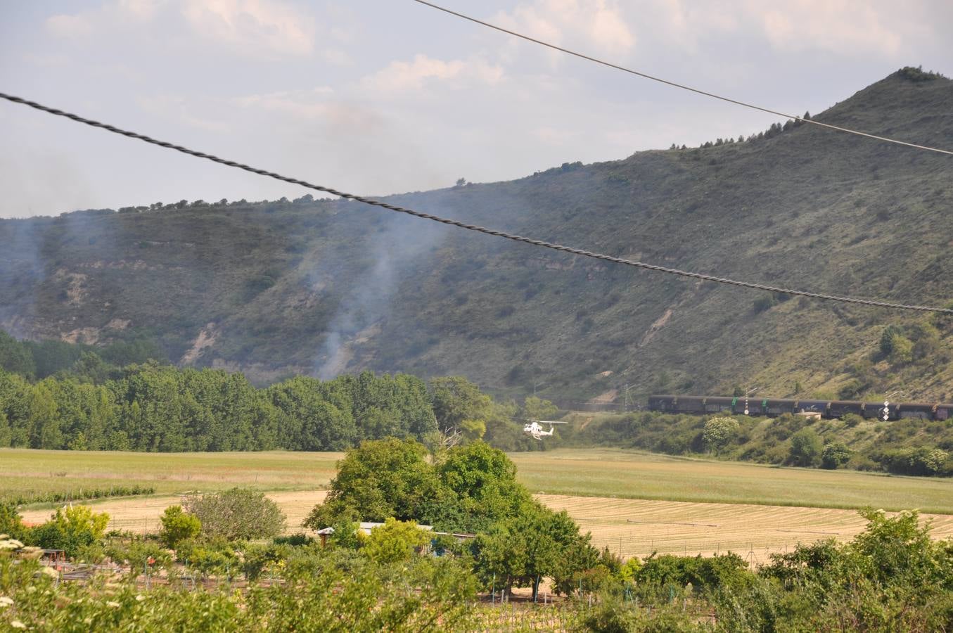 Una locomotora provoca un incendio en Gimileo