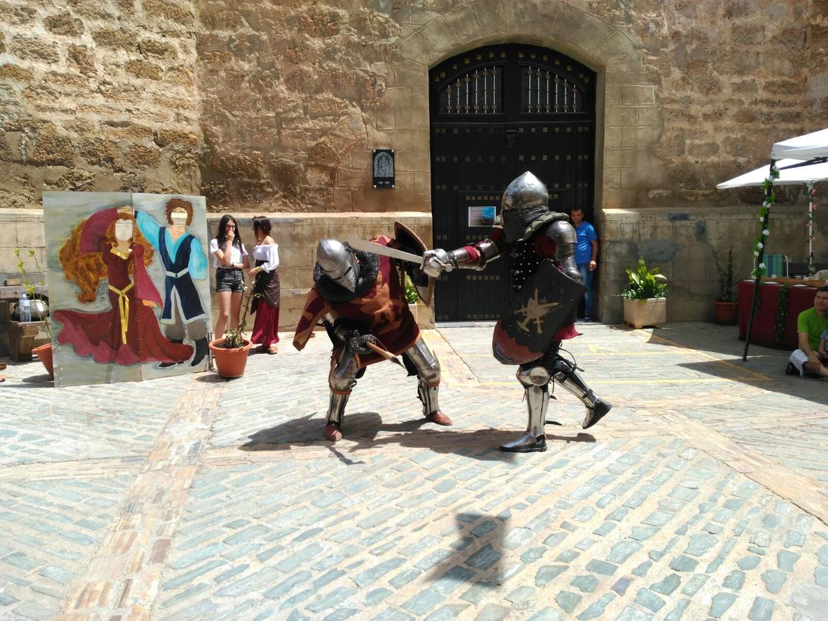 Cervera celebra la feria de las Tres Culturas y el día de la Bandera