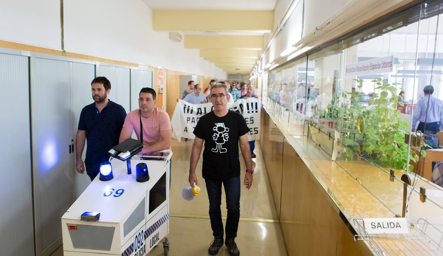 Protesta de los trabajadores del Ayuntamiento de Logroño