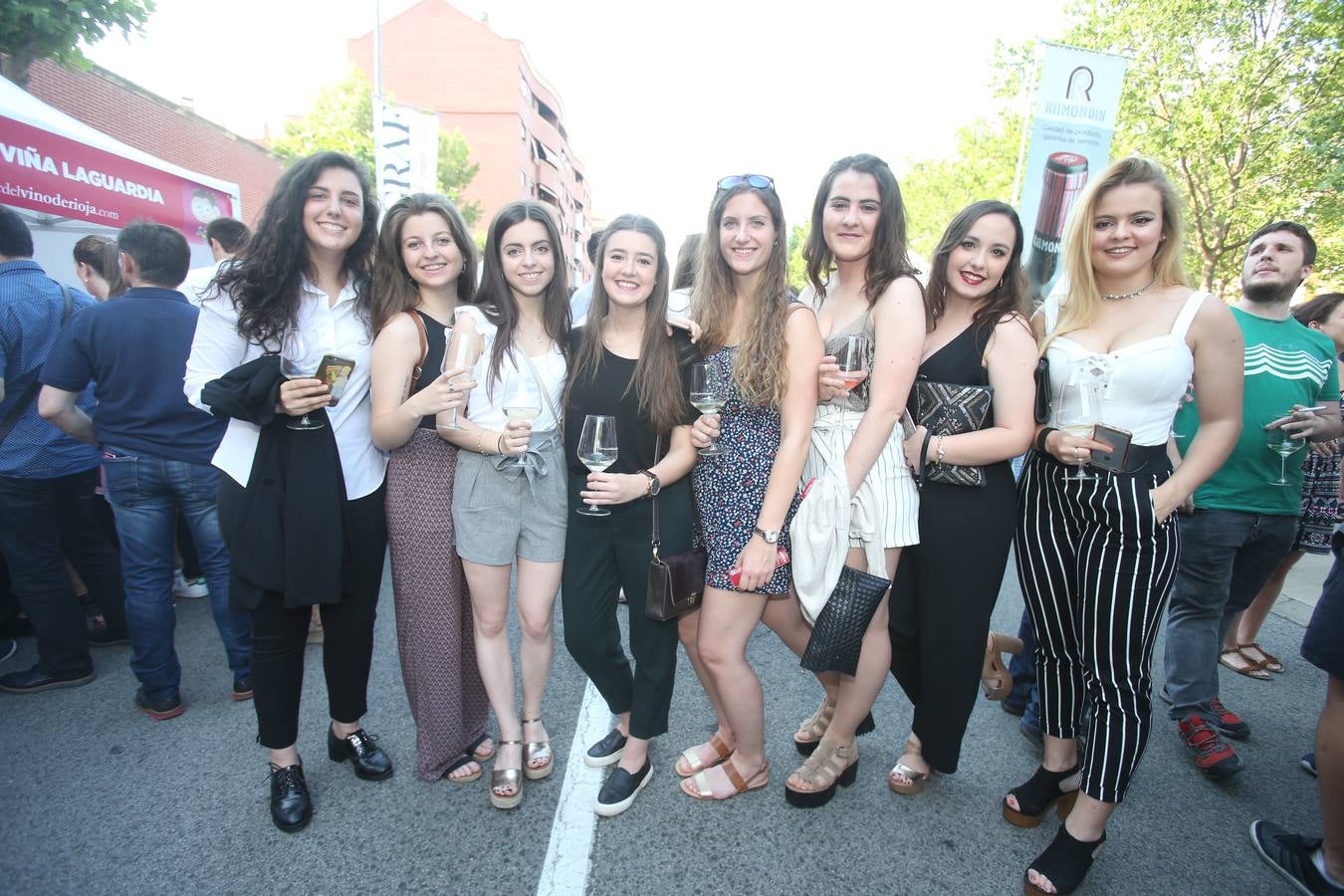 Logroño celebra la primera cita del Riojano Joven y Fresco del 2017