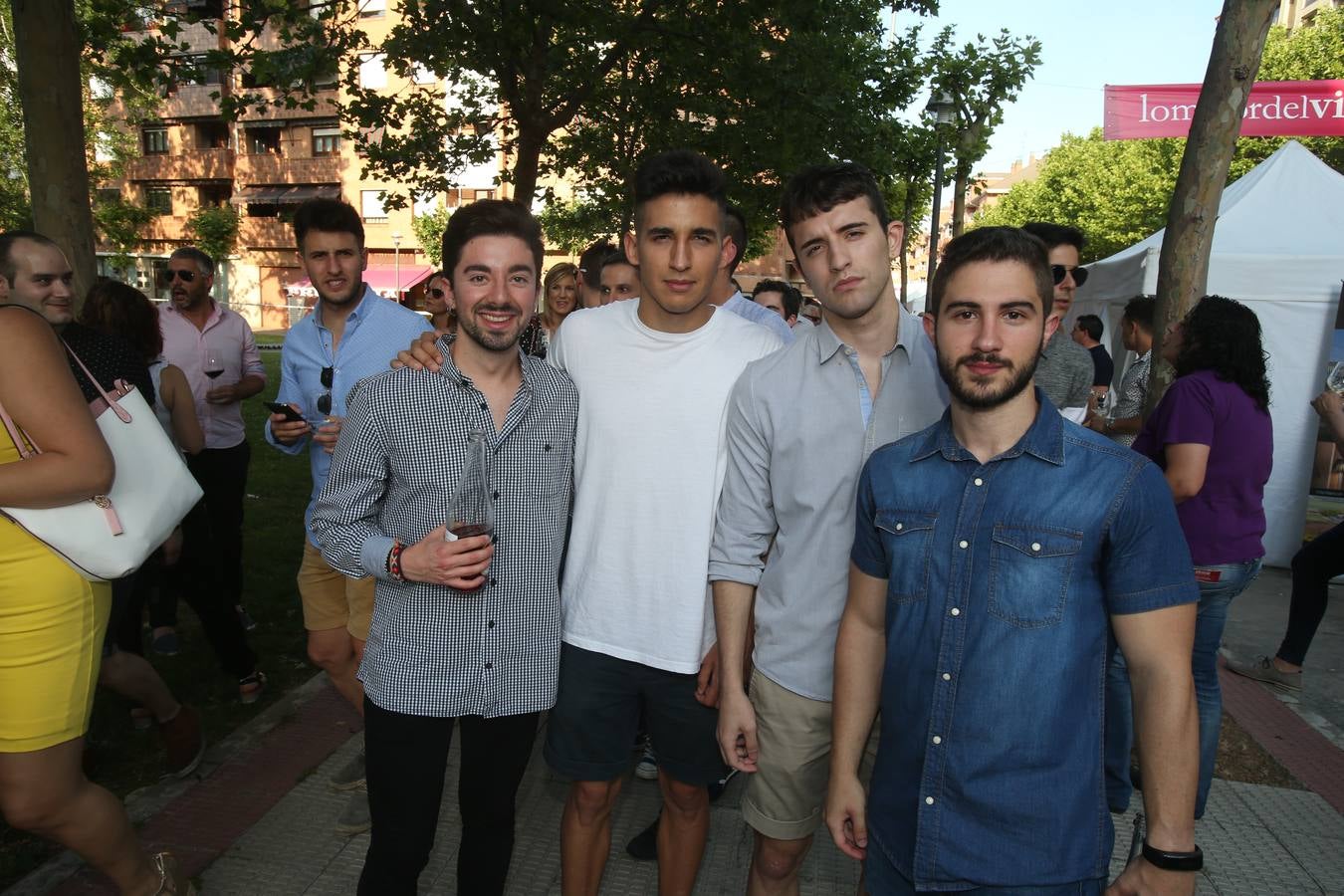 Logroño celebra la primera cita del Riojano Joven y Fresco del 2017