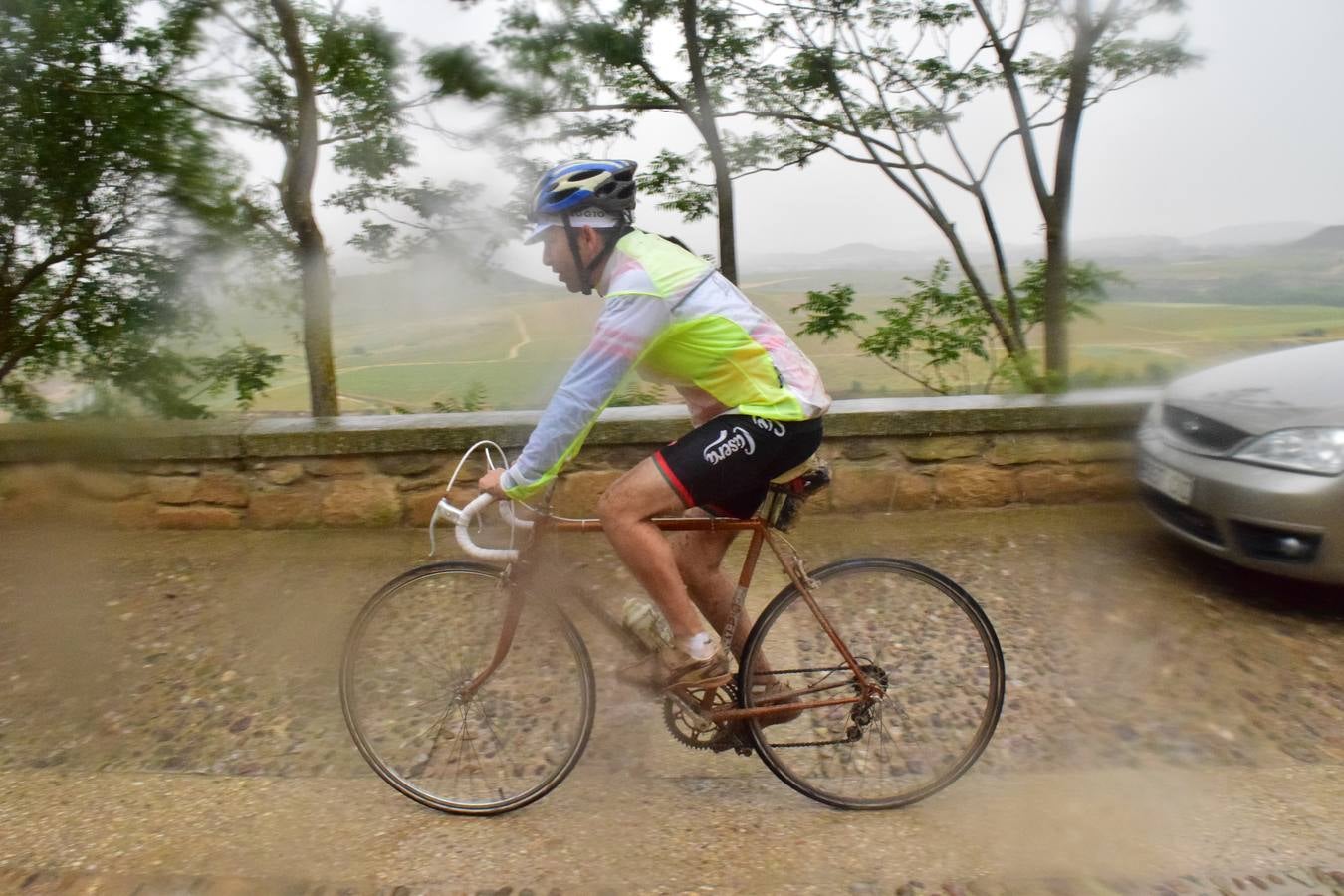 Jornada de ciclismo clásico en la Eroica Hispania (I)