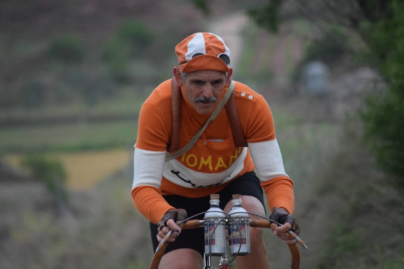 Jornada de ciclismo clásico en la Eroica Hispania (I)