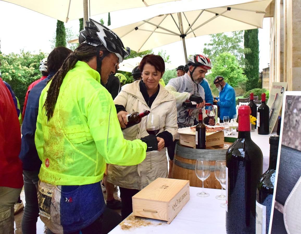 Jornada de ciclismo clásico en la Eroica Hispania (II)