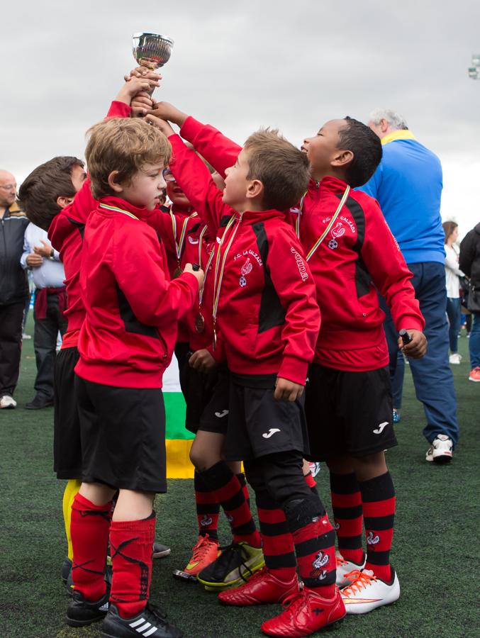 El fútbol base se desata