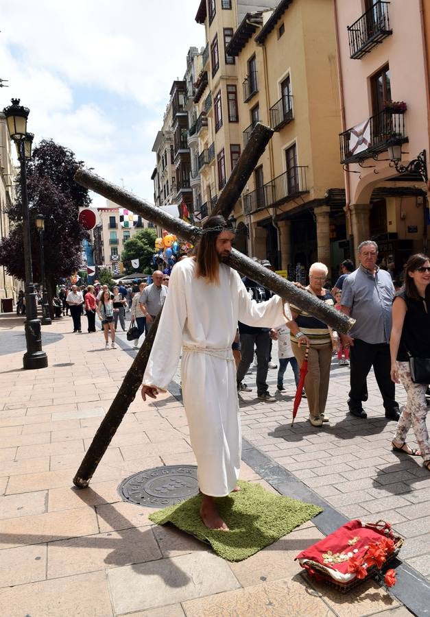 San Bernabé se vive en las calles