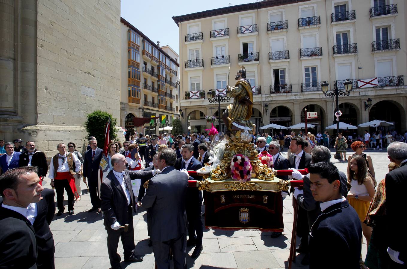 San Bernabé 2017: banderazos, misa y procesión