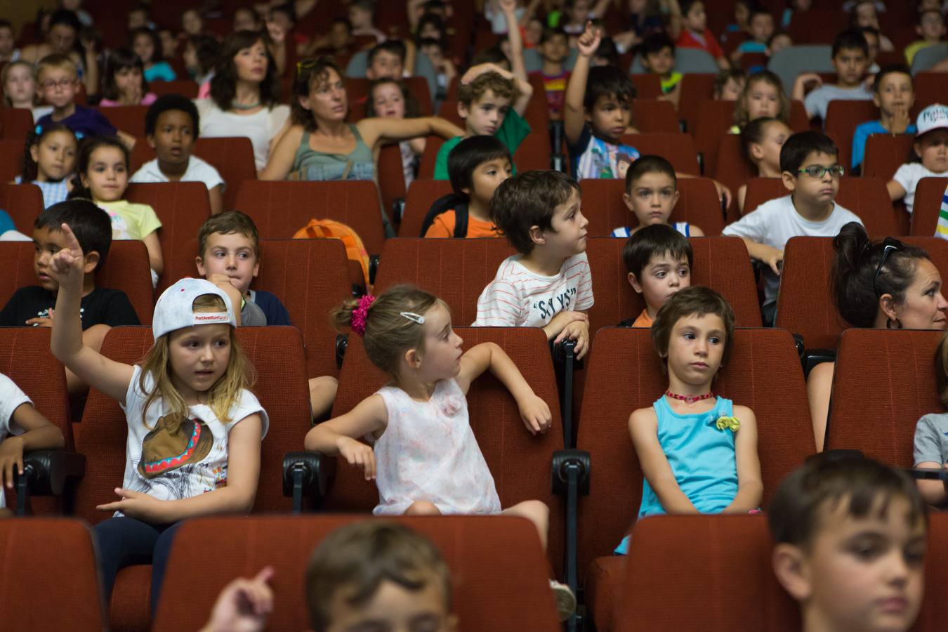 Doscientos alumnos de Infantil disfrutan en la Universidad de La Rioja de la actividad conmemorativa del centenario de Gloria Fuertes