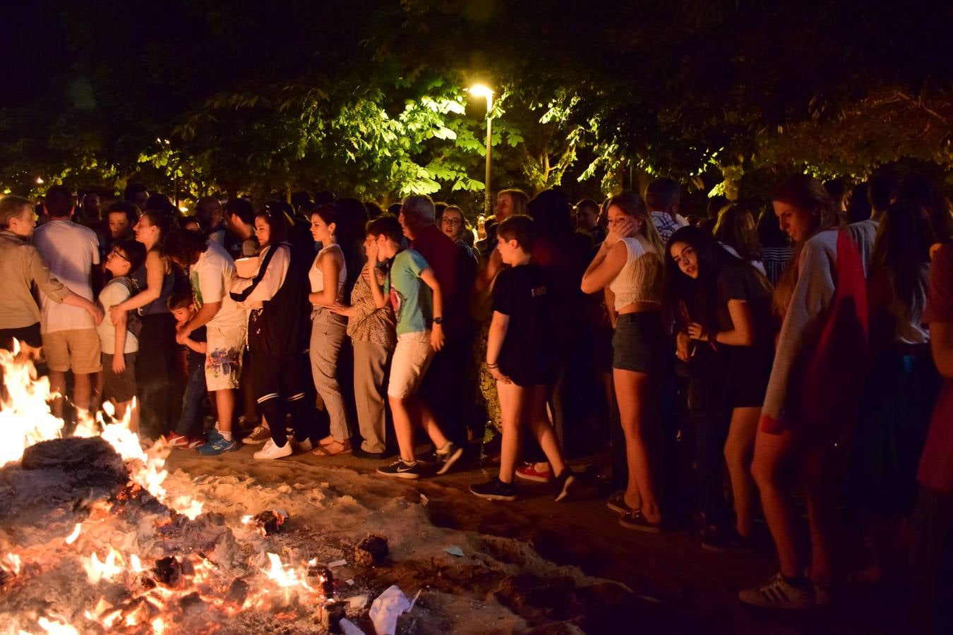 Los Tilos celebra San Juan con una hoguera