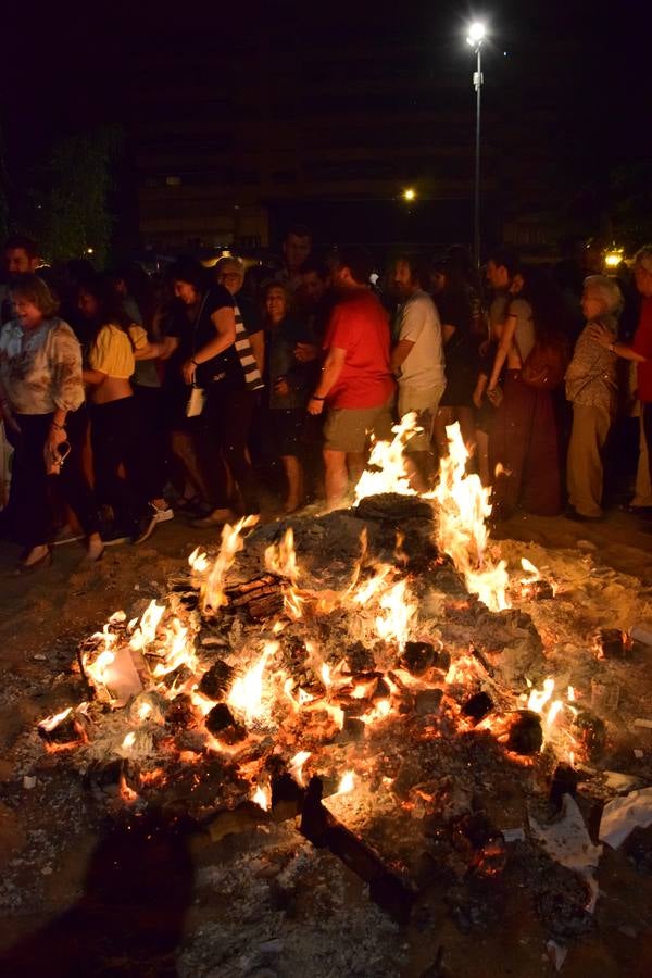 Los Tilos celebra San Juan con una hoguera