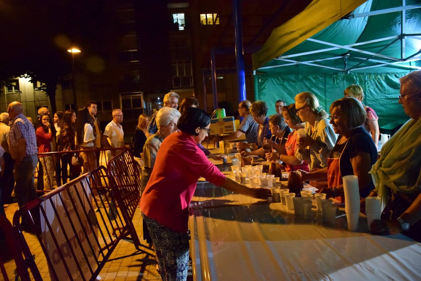 Los Tilos celebra San Juan con una hoguera