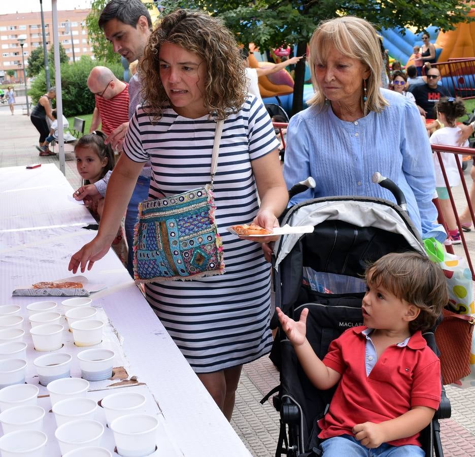 Fiesta en el parque de los Enamorados