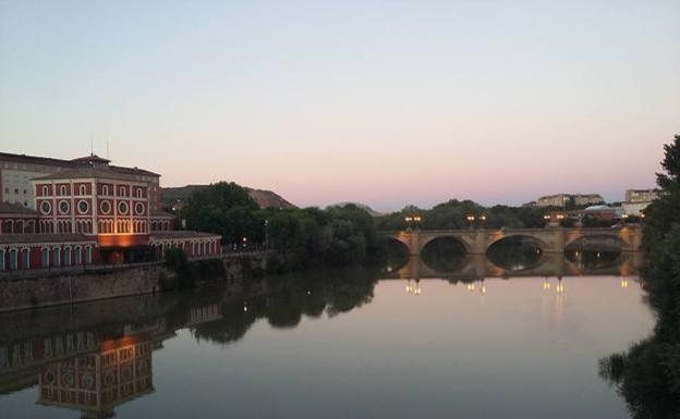 Vistas del Ebro desde el Puente de Hierro.