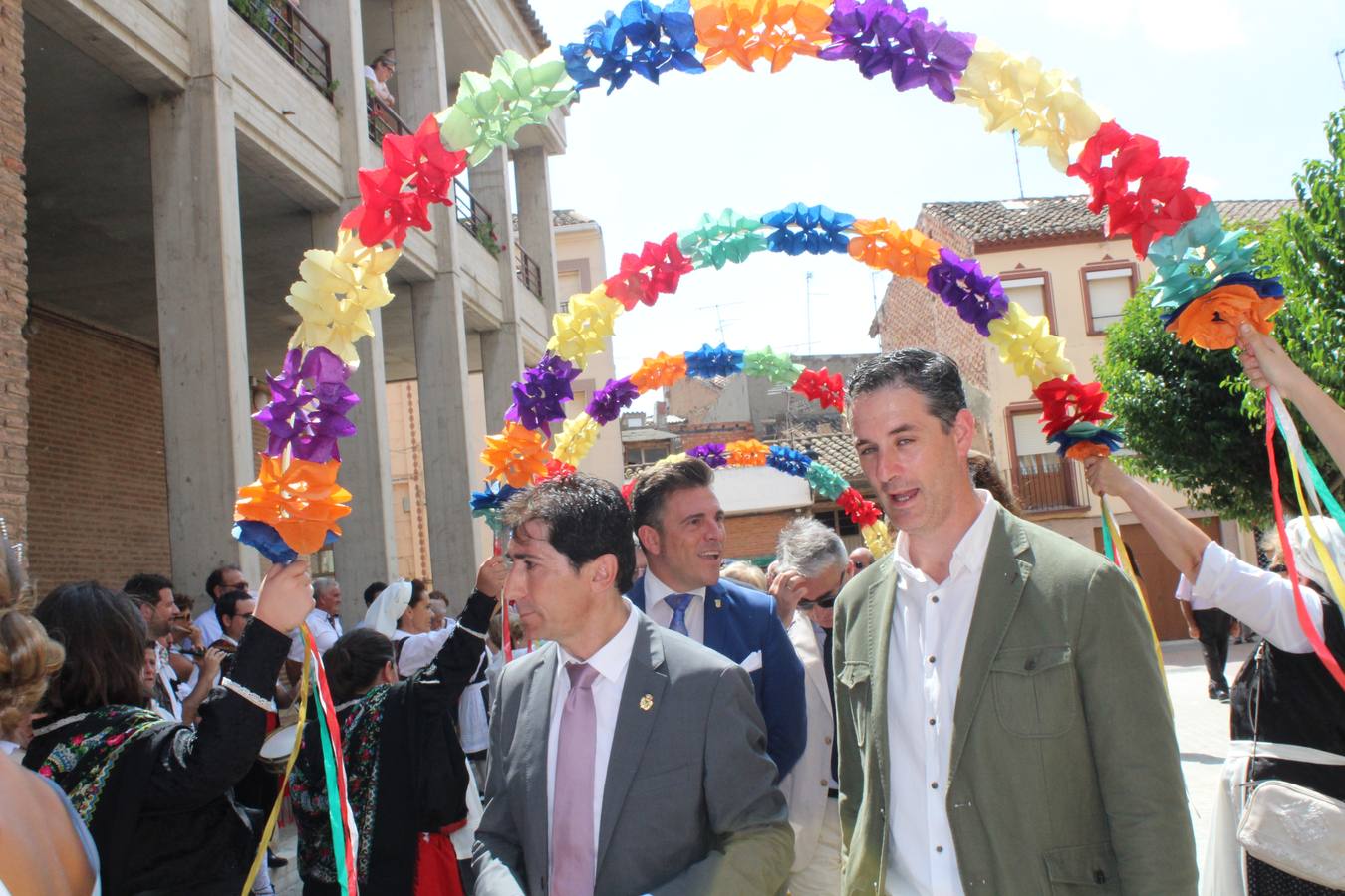 Las imágenes de la procesión en las fiestas de la localidad