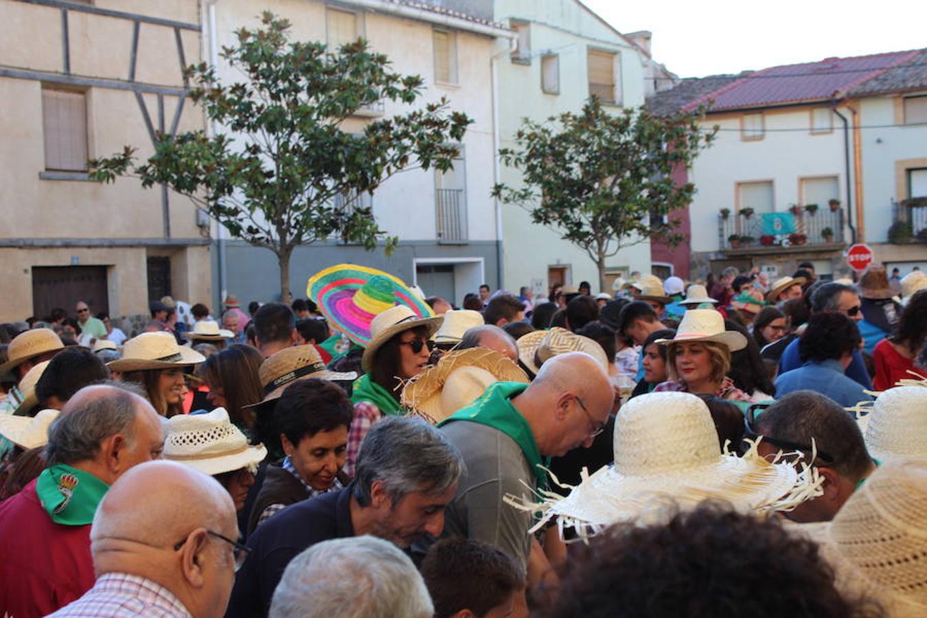 Galilea celebra las fiestas de San Roque y tras el chupinazo y el trago de zurracapote inician unas celebraciones muy participativas que se van a dilatar hasta el miércoles