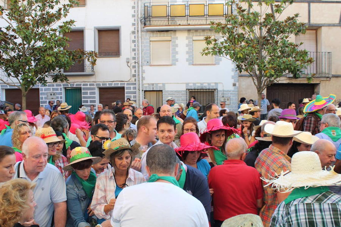 Galilea celebra las fiestas de San Roque y tras el chupinazo y el trago de zurracapote inician unas celebraciones muy participativas que se van a dilatar hasta el miércoles