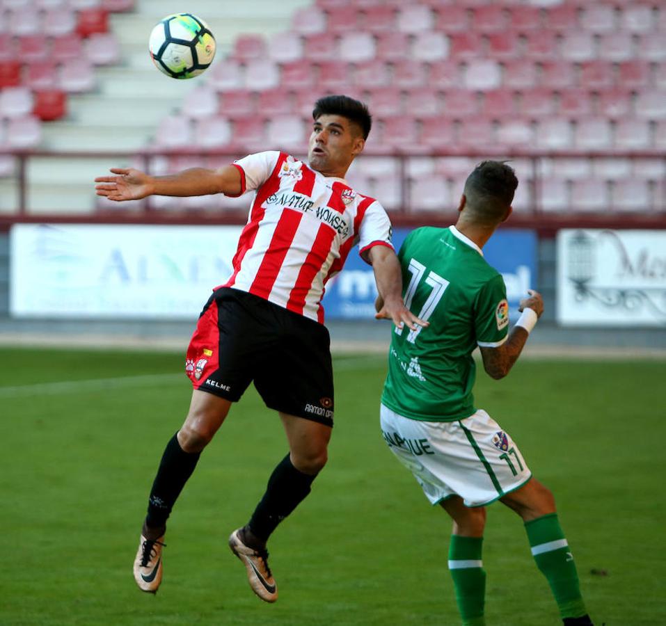 La UDL cayó derrotada en casa ante un Huesca superior (0-2) en el que ha significado el último partido de pretemporada para el equipo blanquirrojo. El partido sirvió para realizar muchas pruebas y correcciones sobre la marcha