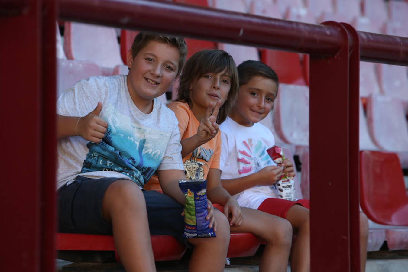 La UDL cayó derrotada en casa ante un Huesca superior (0-2) en el que ha significado el último partido de pretemporada para el equipo blanquirrojo. El partido sirvió para realizar muchas pruebas y correcciones sobre la marcha
