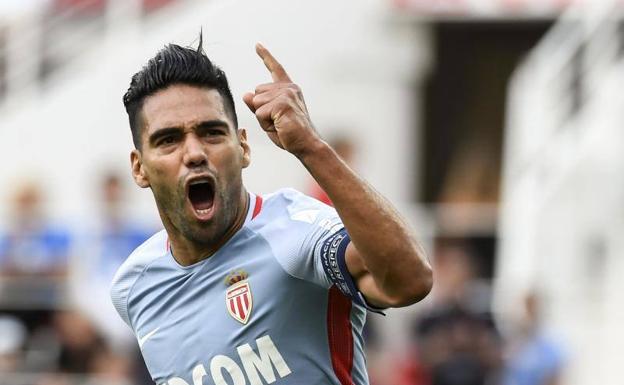 Falcao celebra un gol 