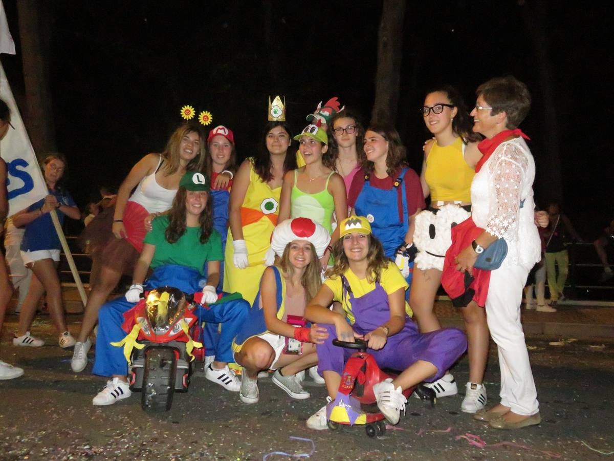 Los chicos del Chispazo ganaron la mejor comparsa, mientras que Cruz Roja repitió con la mejor carroza en el desfile de Alfaro.