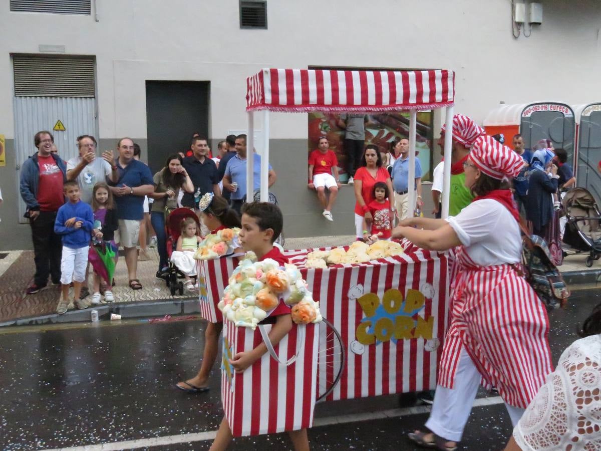 Los chicos del Chispazo ganaron la mejor comparsa, mientras que Cruz Roja repitió con la mejor carroza en el desfile de Alfaro.