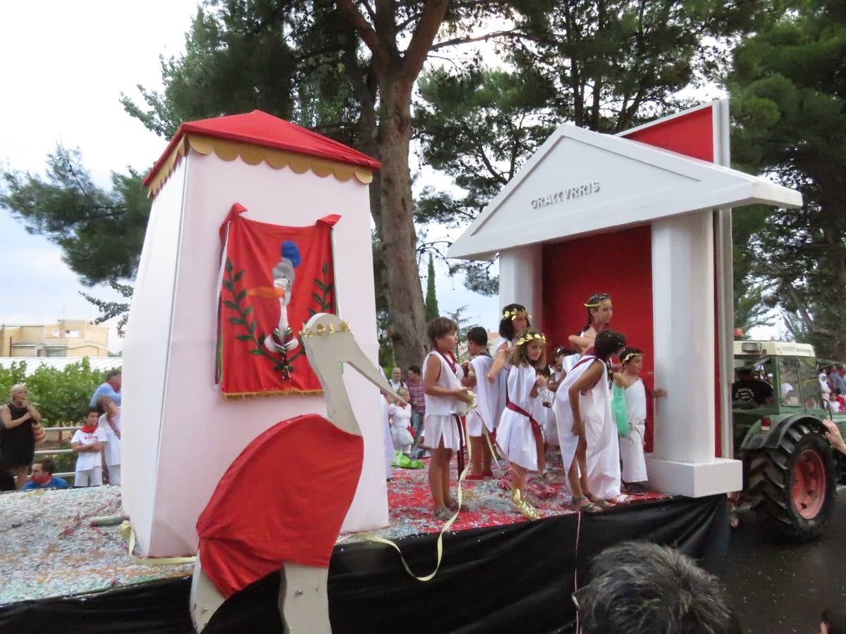 Los chicos del Chispazo ganaron la mejor comparsa, mientras que Cruz Roja repitió con la mejor carroza en el desfile de Alfaro.