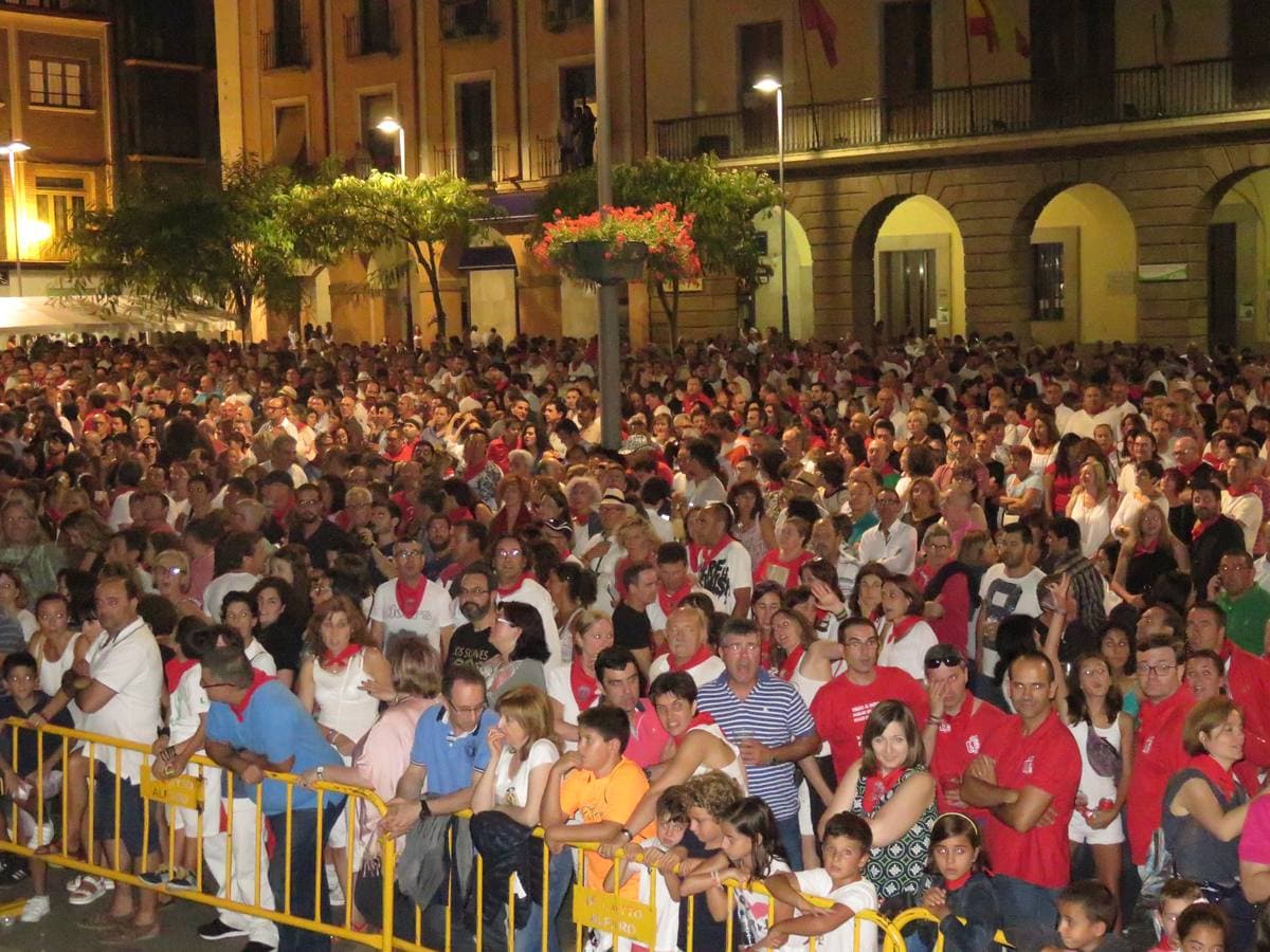 Burning y La Frontera llenaron la plaza de España en Alfaro